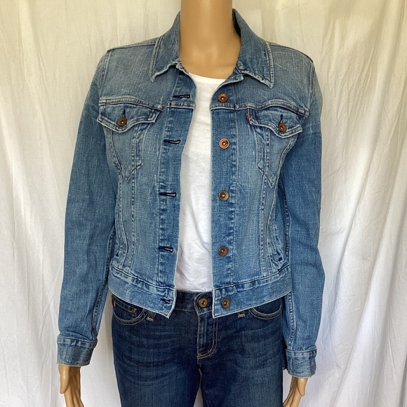 Levi's Classic Crop  Denim  Jacket M - Picture 1 of 7